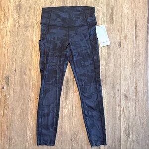 NWT Lululemon Fast and Free HR 25” Tight, Black Camo, Leggings, Yoga Pants, 8